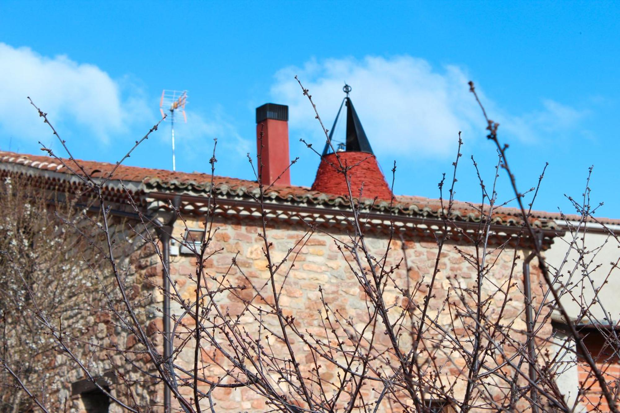 La Chimenea De Soria I Y I I Guest House Espeja de San Marcelino Exterior foto
