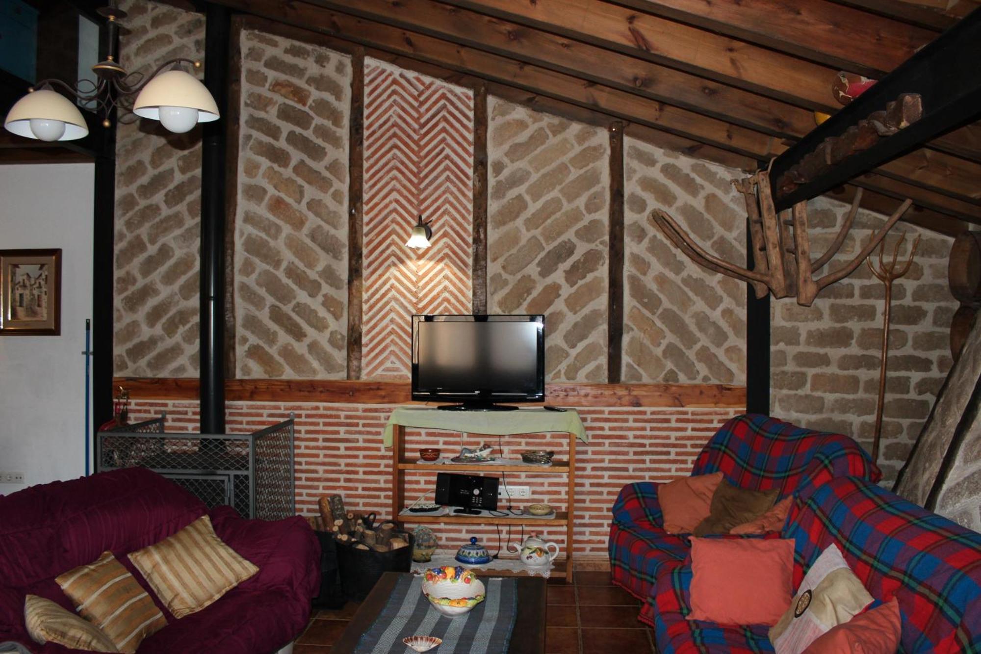 La Chimenea De Soria I Y I I Guest House Espeja de San Marcelino Exterior foto